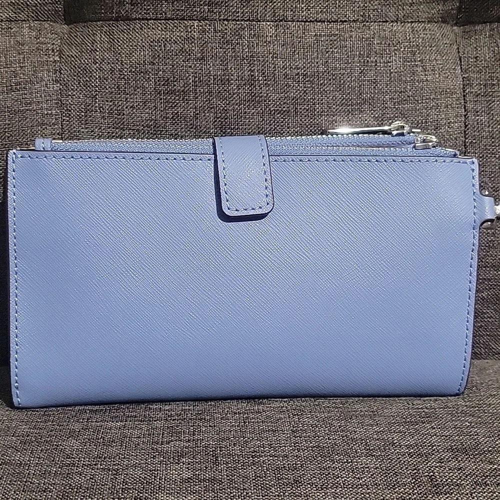 Michael Kors Blue Wallet - Picture 2 of 4